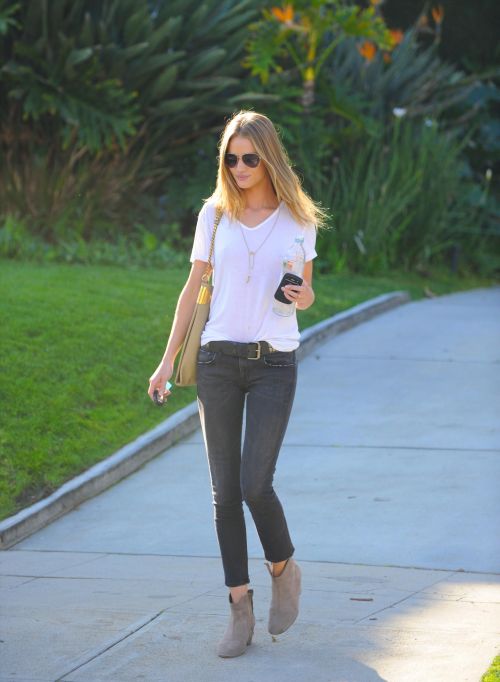 vicsecretmodels:Rosie Huntington Whiteley.