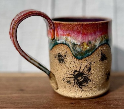 sosuperawesome:Danielle Hohrein Ceramics on Etsy