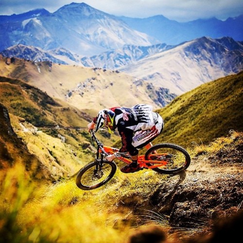 bikes-bridges-beer: #mtb #bike #fullsuspension #ride #mountainbike #mountainbiking #downhill #mounta