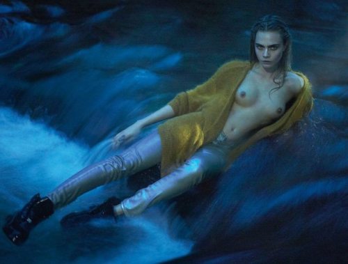 celebhunterextra:  Cara Develingne  More at Celebrity nudes 