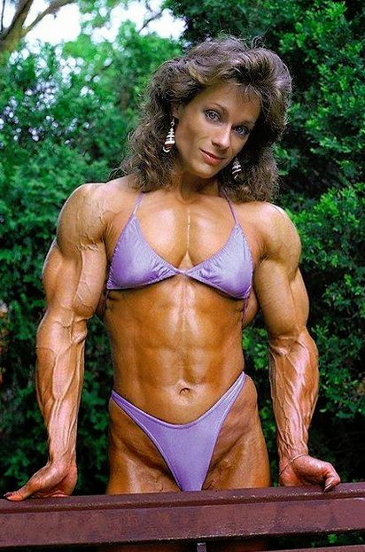 purebodybuilding:  Susan Myers showing off her extraordinary arms.