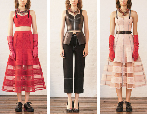 evermore-fashion:Alexander McQueen Resort 2018 Collection