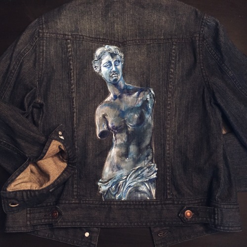 cita-spectre:  morguequeen:  artscooldropout:  Hey y'all! I’ve been working on some hand painted denim jackets to try and support myself. All of these have been sold but you can message me with serious inquires :)  Wow these are beautiful!  I think