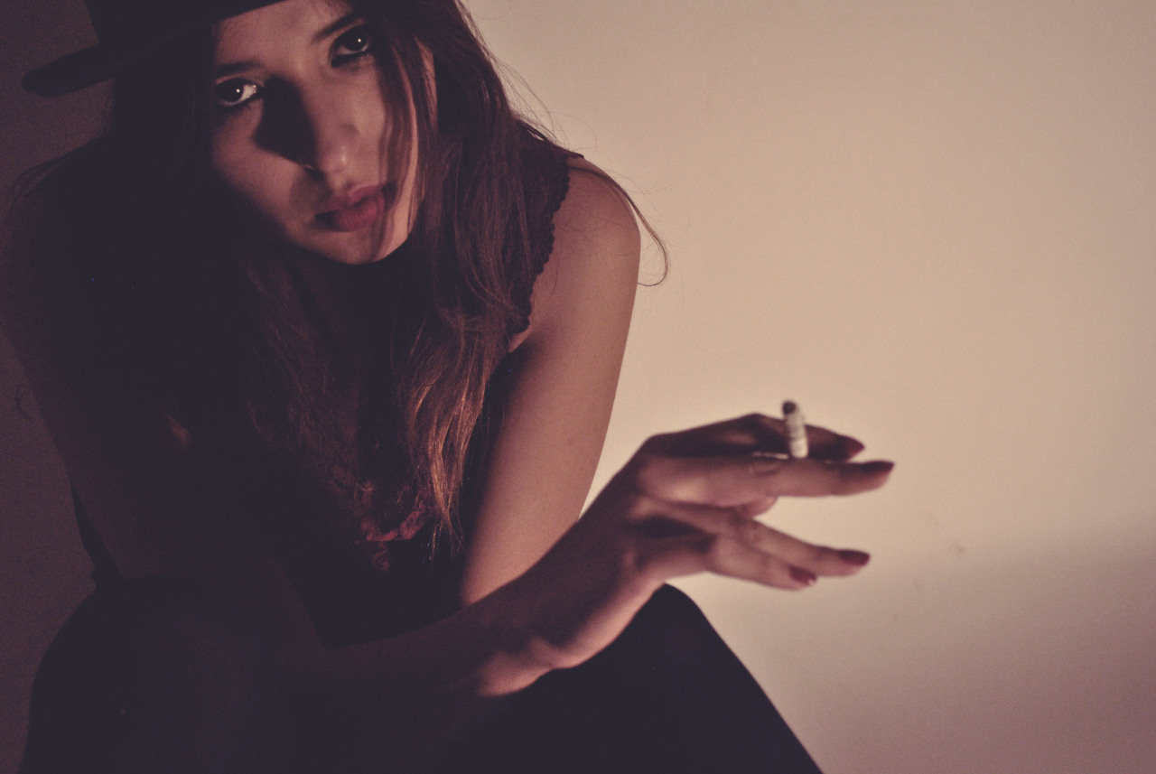 x-ysh:  Model : Mina M. 