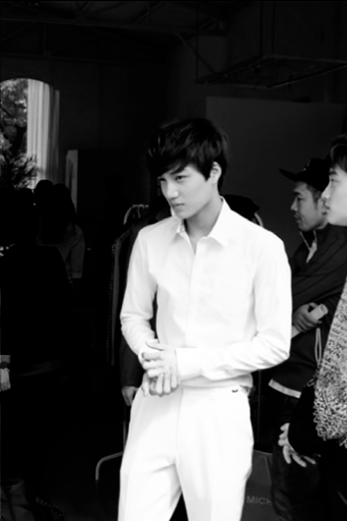 krisinsanity:  Kai 99/100 MAMA era 