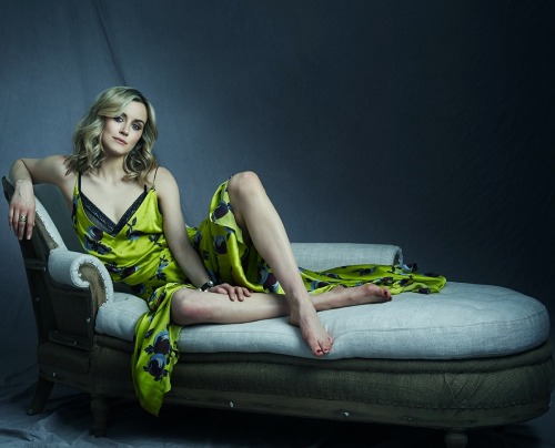 subtleelevation:Taylor Schilling