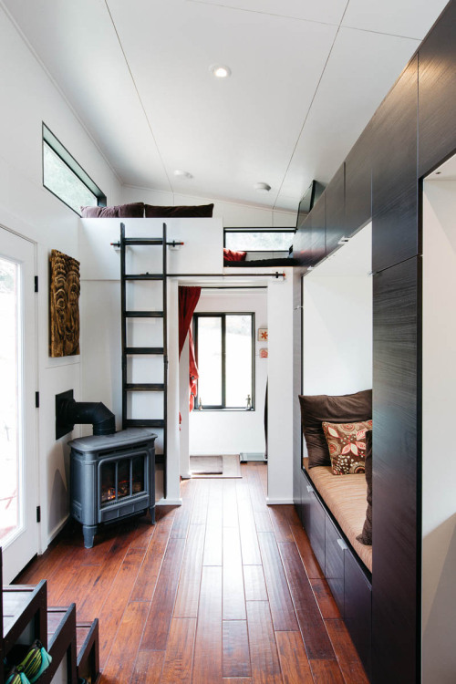 dcroninphoto:  A few shots from a story on the hOMe tiny home outside of Ashland, Oregon.Shot for Fine Homebuilding Magazine