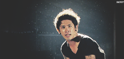salapaofiles:  TAKA (ONE OK ROCK) - 完全感覚Dreamer Live at Yokohama Stadium 