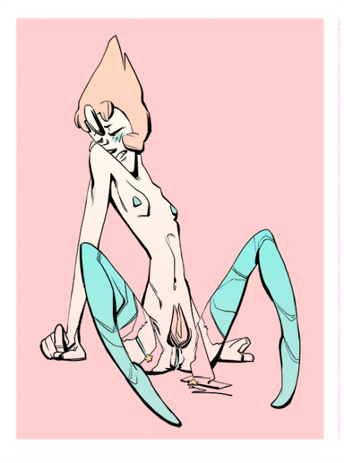 slewdbtumblng:sniggysmut:show me your other pearl  Sexay Burd.  polish that pearl~ <3