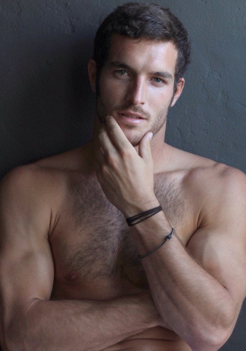 stefanpoison:  FOLLOW ME STEFAN POISON      Justice Joslin  SEXY MAN 