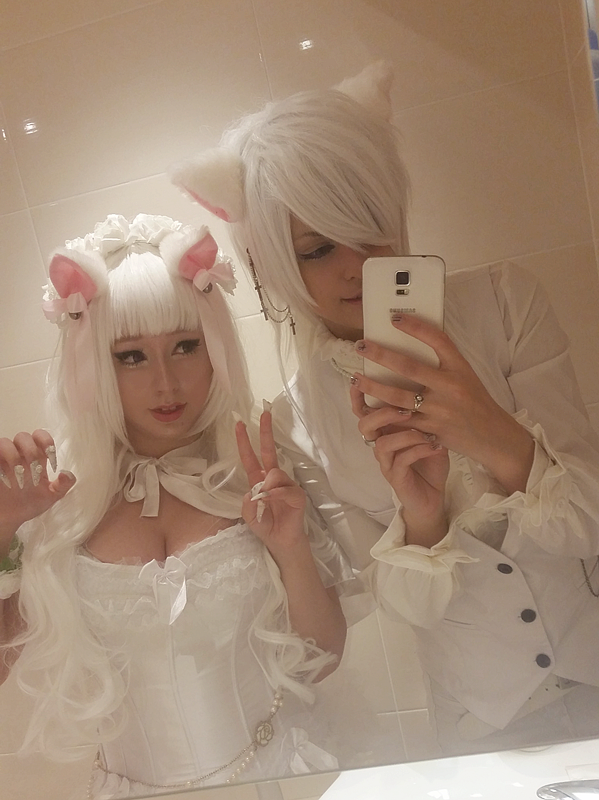 ryunde:  we had a white theme for this halloween so i was a white cat (｡◝‿◜｡)