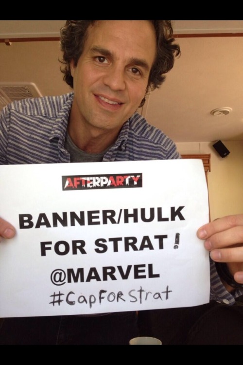 itstheavengerscast:
“ A woman (first photos) is asking for Marvel actors to show their support for her dad who has cancer. So far today, Jeremy, Cobie and Chris have showed their support along with some others. Hopefully all the Avengers take...