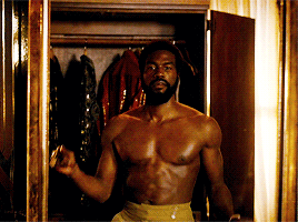 vivienvalentino:Cadillac dancing to Superfly in 1.02