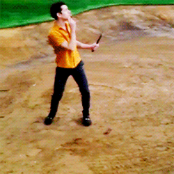omalleyisgod: Alex playing golf  +