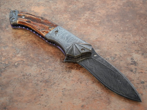 gunrunnerhell:  Suchat Custome Knives - Assisted Opener