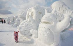  Totoro Snow Sculpture At The Asahikawa Winter Festival, Hokkaido (Via) 