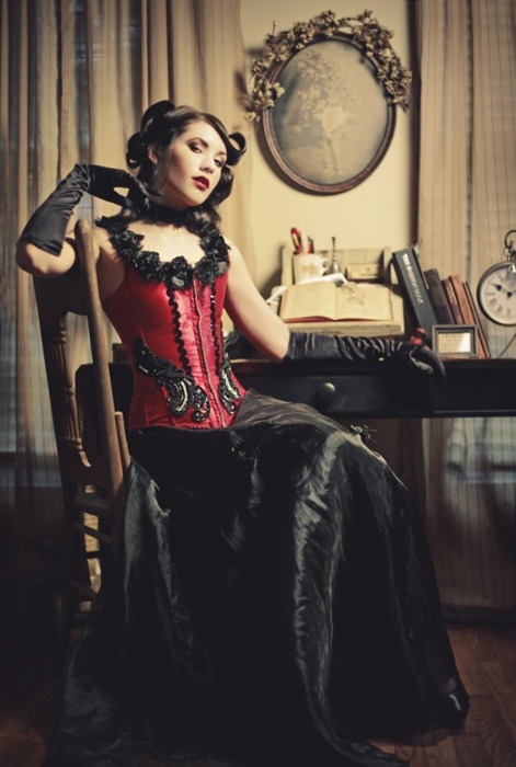 steampunk-girl:  Steampunk GirlSteampunk Girl Twitter