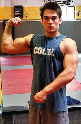 zacefronsbf:  Dylan Sprayberry + flexing