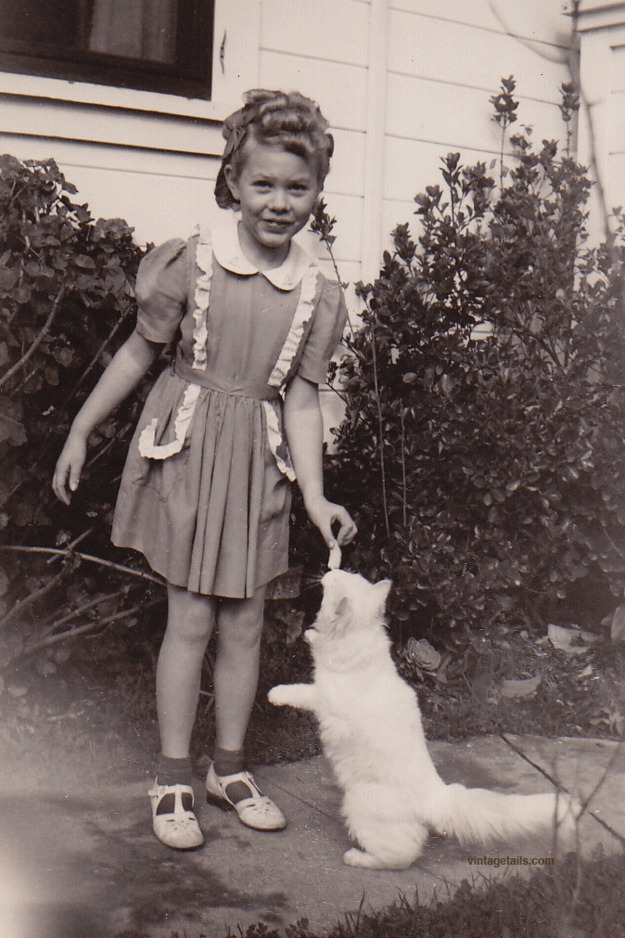 photojojo:  Happy Friday! Please enjoy these delightful vintage photos of girls and