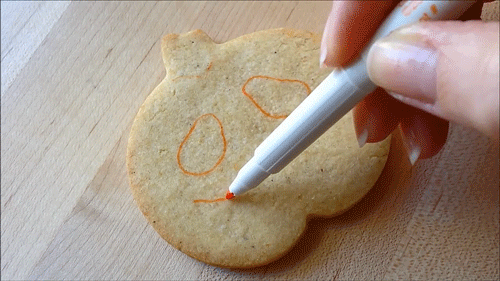 pastabaek:    Jack o’lantern cookies! ✿   