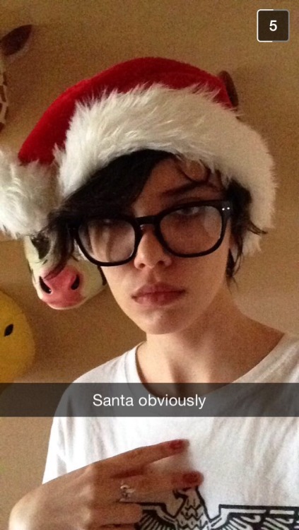 malefactum:  beingthesupreme:  Merry Christmas from one of the most blasphemous bastards I know.  Das me~ Merry Christmas everyone