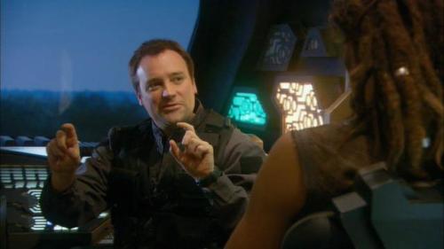  Stargate Atlantis 03x03: Irresistible 