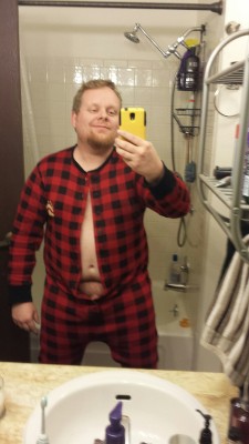 radiocub82:  This morning woke up so horny!  Wearing the flap jack union PJ’s didn’t help any…just made my cock harder…then had a fist fight with my cock and the cock won…again!