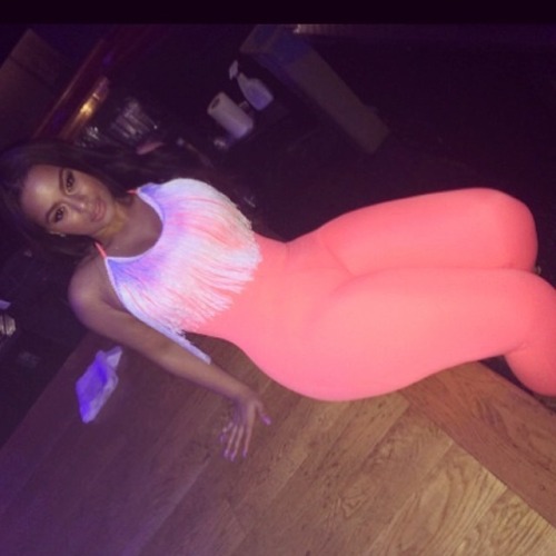 gurillaboythamane:  pookaluvcurves:  Pookaluvcurves  SEXY BAD BITCH