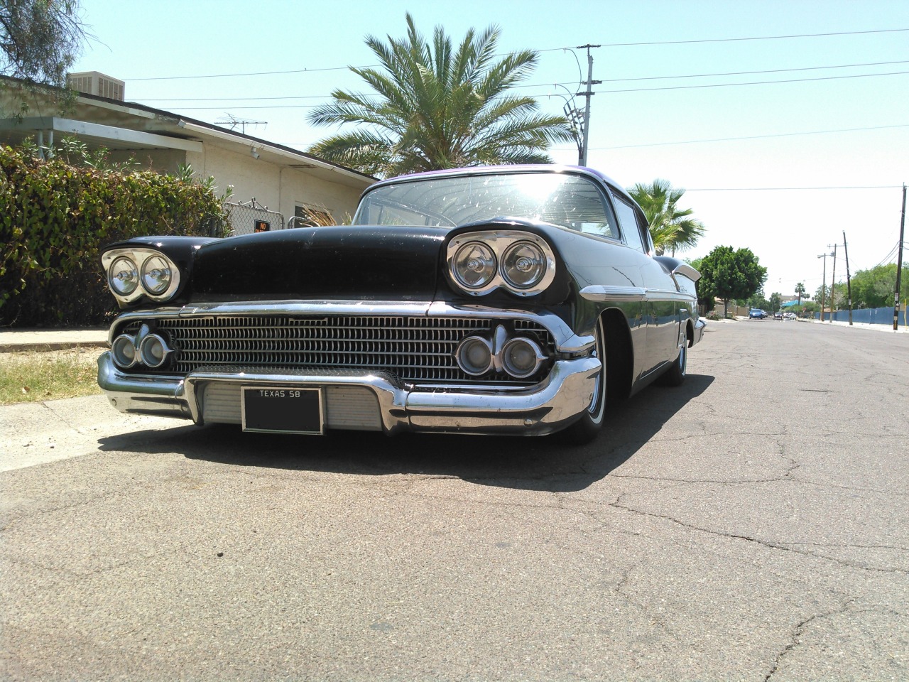 justneedsalittlework:  Awesome ‘58 Chevy Impala spotted in downtown Phoenix, Arizona.