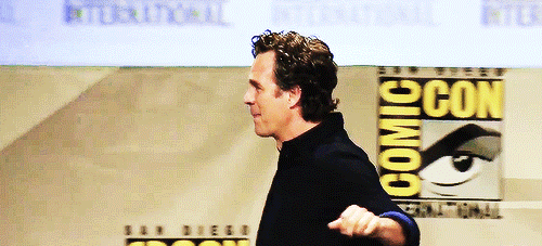 coporolight:  tsundereslasher:  Mark Ruffalo + Avengers cast  I think you forgot