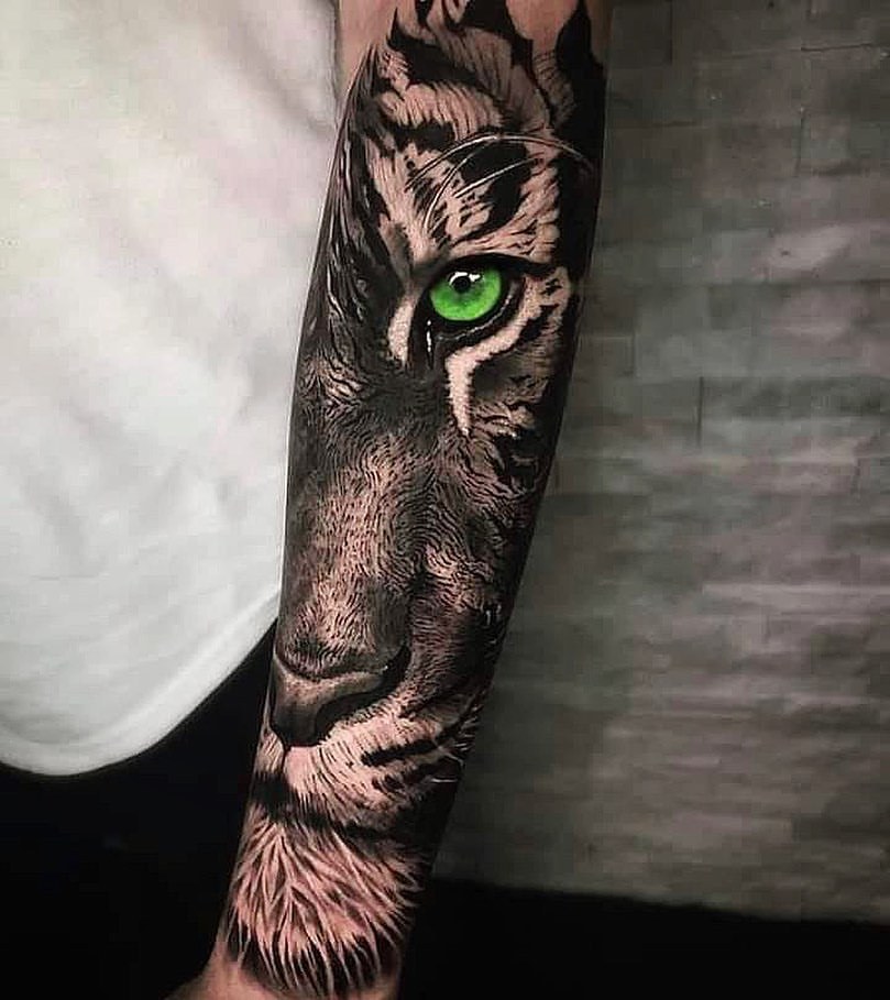 Green cat eye tattoo by soychapa  Tattoogridnet