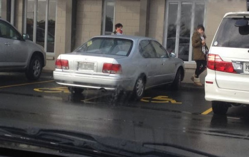 pr1nceshawn:  Some people make parking way more difficult than it needs to be. 