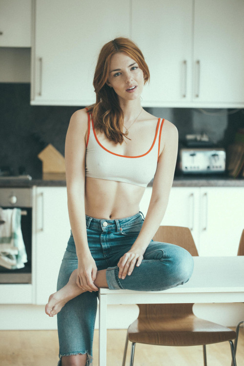 c-headsmag:    Ola Ajani for C-Heads  