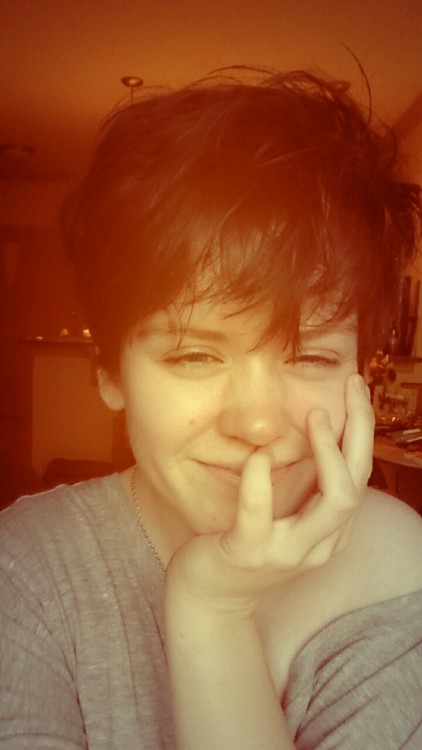 vangberg: Sleepy selfies - because I can, and for once felt beautiful without makeup and my hair don
