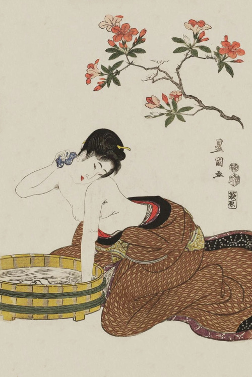 Utagawa Toyokuni I, Woman Bathing Under Flowers, 1800 Ukiyo-e woodblock print