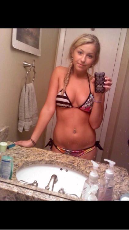 alphamoneywolf: Hot Tiny Teens Wanna Fuck Here!!!