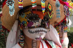 quienesesachica:  Estas son algunas de las Catrinas que participaron en años anteriores en el concurso que hace el Museo Dolores Olmedo de la Calavera Catrina. Cada año el tema es distinto. Ha habido Catrinas Huicholas, Tropicales, Oaxaqueñas… Este