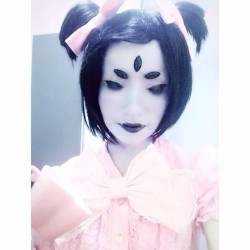 solluxcaptor:    ‘You’re going to make a delicious cake~ Ahuhuhu~’ ✨ I did a costest for Muffet from Undertale! 💕 I wasn’t really sure if I could make this work so I tried it out first and it was something really different for me so I’m