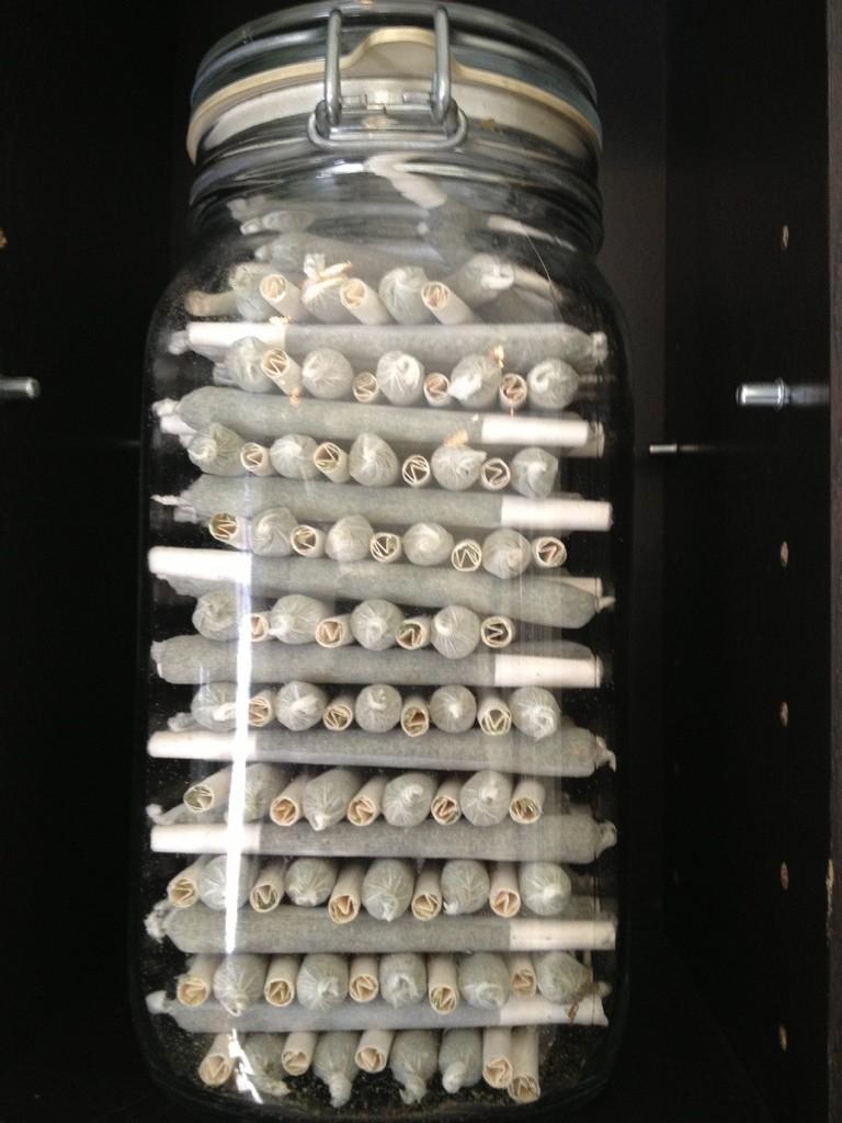tumb1risaddictive:  Jenga Weed