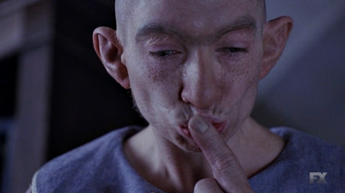 nakamorijuan:  &ldquo;Now here. Here my darling is a kiss, from me to you. And