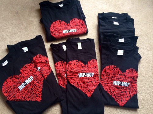 real-hiphophead:  Real HipHopHead Tee Giveaway I’ve got a bunch of left-over shirts of the old heart design. So I’m going to give them away to some lucky followers! Here’s the sizes I have left: One (1) 2XL, two (2) XL’s, four (3) Medium’s,