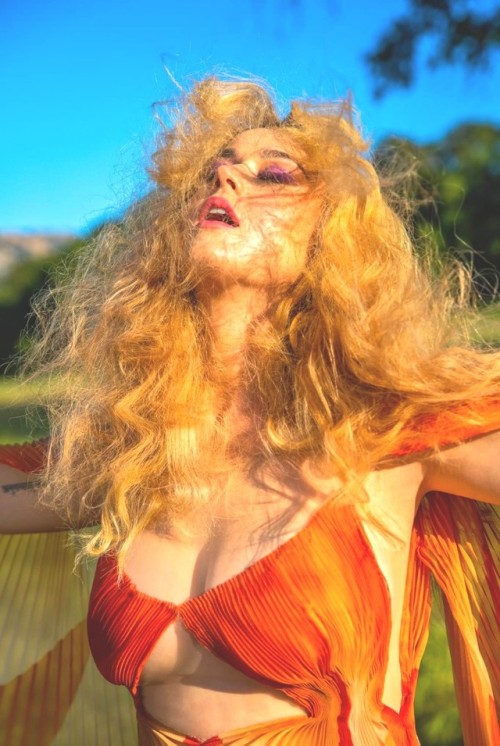 Porn photo katy-perry-sweet:NEVER REALLY OVER 🧡