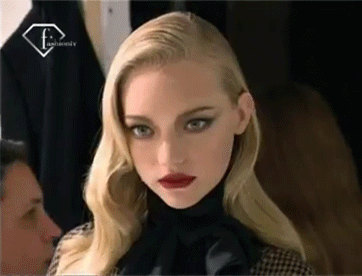 nikewhore:   Gemma Ward backstage at Valentino F/W 2007   Beautiful.