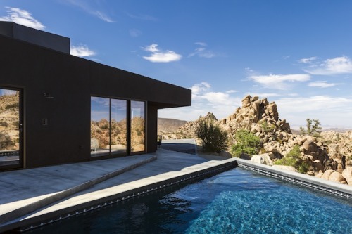nnmprv:  The Black Desert House by Marc Atlan + Oller & Pejic.