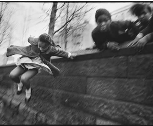 binkloves:  She’s the one. Central Park 1967 by Mary Ellen Mark