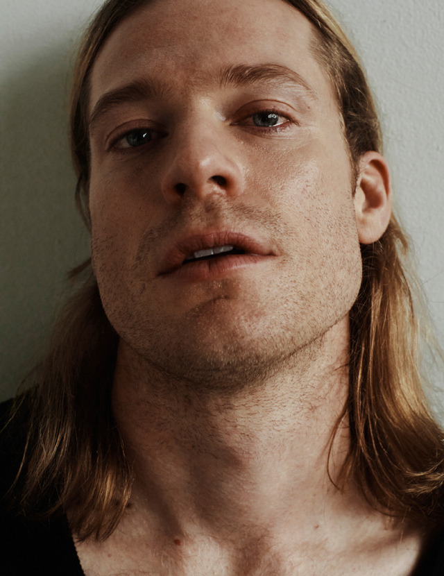 Show Me y0ur Fangs — SAM REID for Schön Magazine, photographed by Erik...