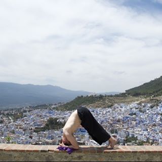 Chefchauen headstand practice&hellip; Two  #yoga #yocalm #travel #morocco #blue #city #chefchaou