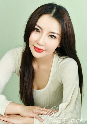 Yue is a lovely and nice girl who loves fashion and everything related to it. She wants to meet an o