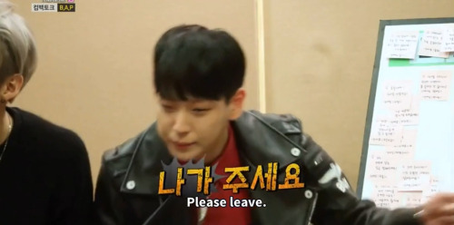 damnjongup:  when they asked daehyun to do aegyo…… 