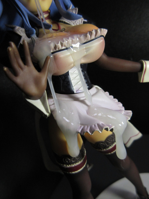 「目隠しメイド」 フィギュアぶっかけ 1回目